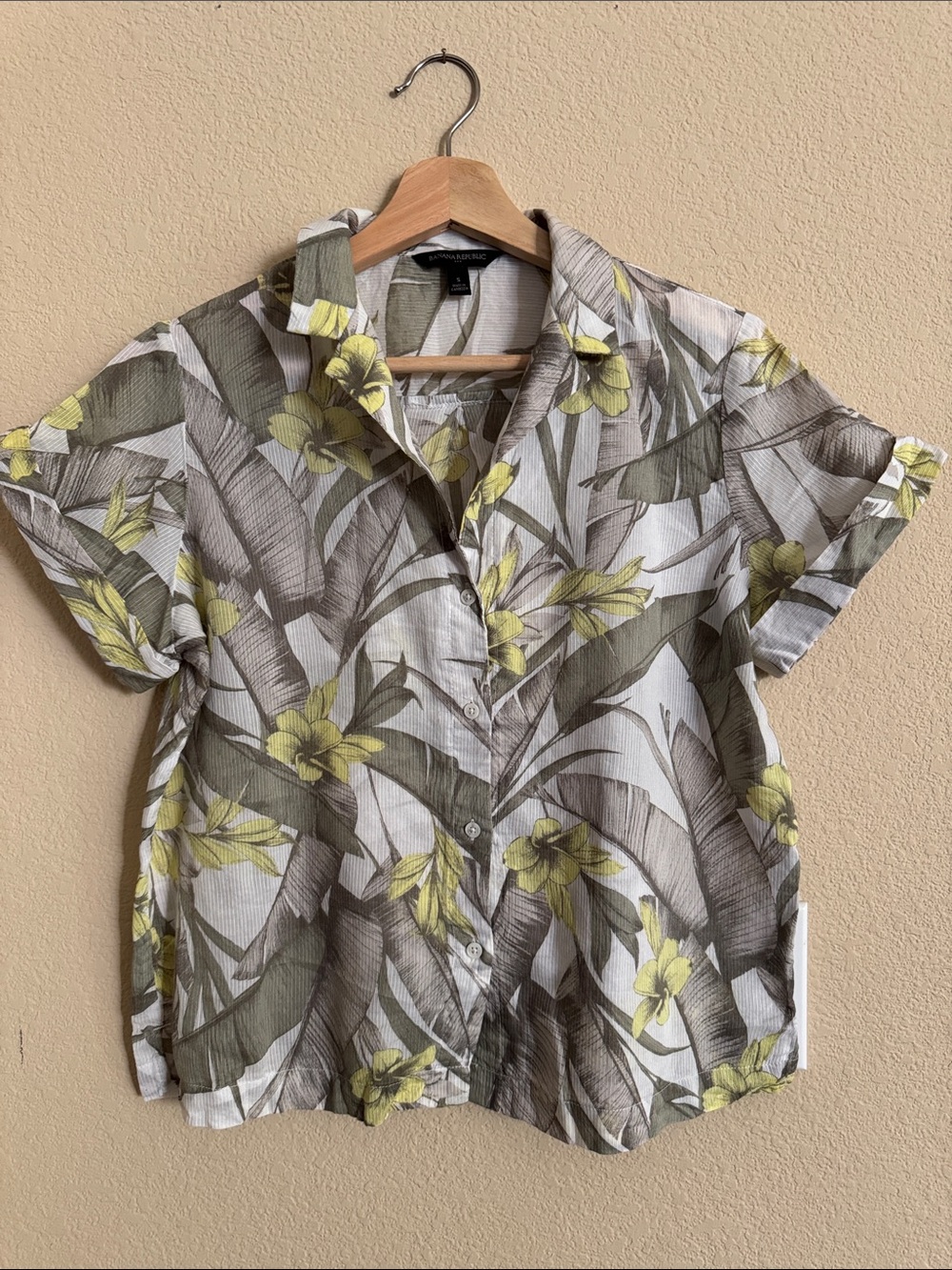 Banana Republic White Floral Button-Up Blouse with Yellow and Olive Print